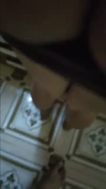 पड़ोसन भाभी को घोड़ी बना के गांड पर माल छोड़ा देसी भाभी चुदाई हिंदी बीएफ — screenshot 3