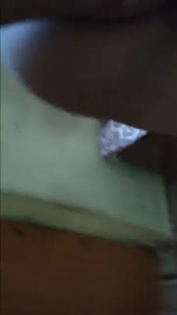 पड़ोसन भाभी को घोड़ी बना के गांड पर माल छोड़ा देसी भाभी चुदाई हिंदी बीएफ — screenshot 4