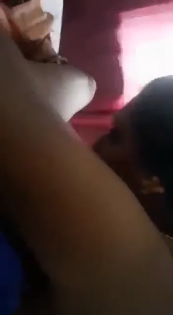 सलवार चड्डी उतारकर आंटी ने अंकल को दिया ब्लोजॉब देसी MMS ब्लू फिल्म — screenshot 2
