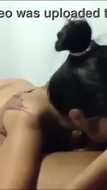 दुबली गर्लफ्रेंड ने बॉयफ्रेंड के लंड का चोकोबार चूसा सेक्स वीडियो — screenshot 6