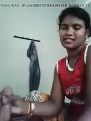 तेलुगु दीदी ने भाई के लंड को हाथों से हिलाकर जोर जोर से चूसा फिर देसी चुदाई का मजा लिया हिंदी बीएफ — screenshot 2