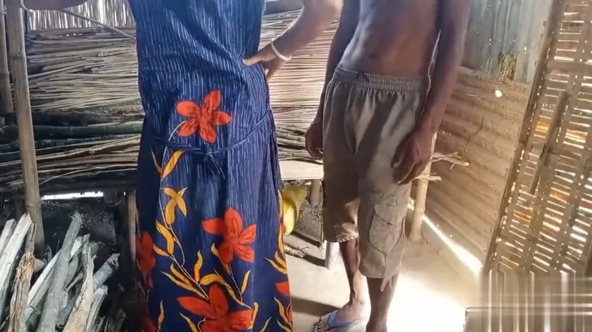 फार्म मजदूर के देसी लंड से चुदती इंडियन भाभी बीएफ वीडियो