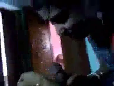 पति के लूंगी में हाथ डालकर बीवी लौड़े से खेलती देसी एमएमएस वीडियो — screenshot 5