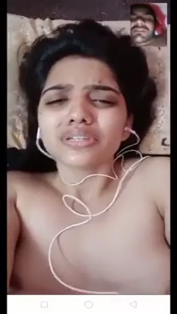 वीडियो कॉल पर देसी लड़की का चूत हस्तमैथुन करके चुदाई की तैयारी वीडियो — screenshot 10