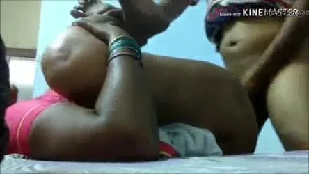 मोटी जांघों वाली मराठी कामवाली की देहाती चुदाई हिंदी बीएफ वीडियो