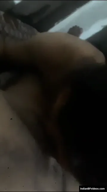 रंडी भाभी लंड चूसकर अपनी चिकनी चूत चुदवाती हुई देसी सेक्स वीडियो — screenshot 2