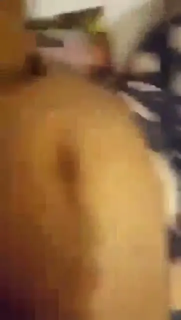पैसे के बदले बांग्लादेशी मॉडल की चूत और गांड चोदी देसी एमएमएस — screenshot 8