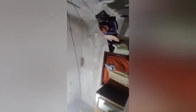 आंटी की चूत बजाई अंकल के सामने उसके कहने पर देसी सेक्स वीडियो — screenshot 10