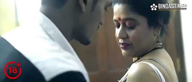 चुदासी भाभी ने टेलर से नाप लेने बहाने बूब्स दबवाए हिंदी बीएफ वीडियो — screenshot 1