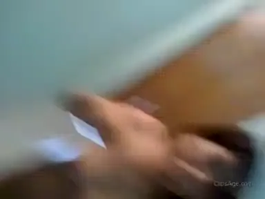 नंगी मराठी गर्लफ्रेंड को किस करके लौड़ा चुसवाया और चूत चोदी वीडियो — screenshot 5