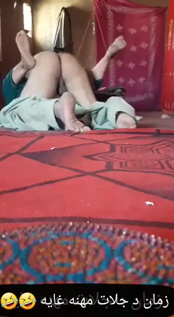 पहाड़ी पाकिस्तानी आंटी की हॉट चुदाई वीडियो देसी गांड मरवाई ब्लू फिल्म — screenshot 2