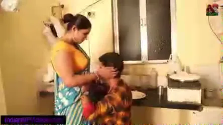 भरी हुई भाभी और देवर का जोरदार सेक्सी रोमांस हिंदी बीएफ वीडियो — screenshot 5