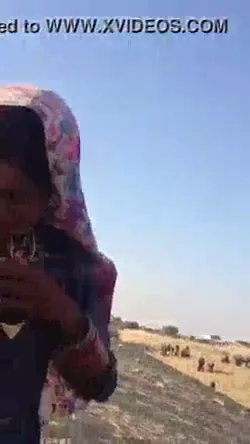राजस्थानी लड़कियों ने अपने बड़े बूब्स दिखाकर देसी एमएमएस बनाया वीडियो — screenshot 5