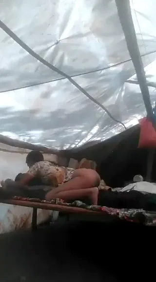 गांव की रंडी ने मोटी गांड पटकते हुए कस्टमर के लंड को जोरदार चोदा देसी सेक्स हिंदी बीएफ वीडियो — screenshot 3