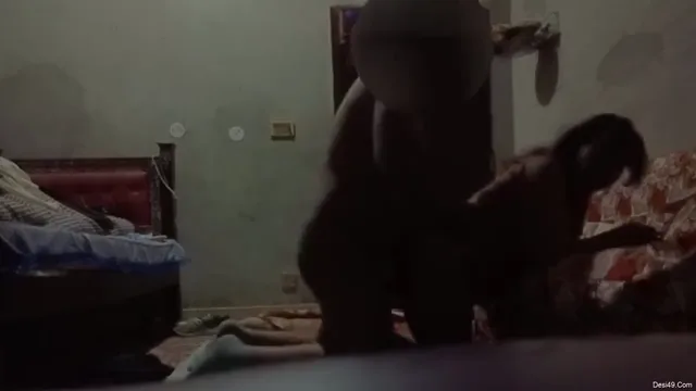 बड़ी गांड वाली शादीशुदा भाभी की डॉगीस्टाइल देहाती चुदाई हिंदी बीएफ वीडियो — screenshot 4