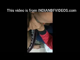 देसी लड़की की जोरदार चुसाई और फिर चूत में लंड डालकर चुदाई बीएफ वीडियो