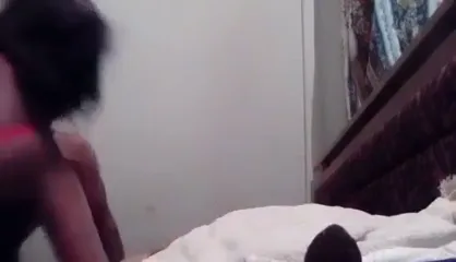 एक दूसरे को ओरल सेक्स देते लवर्स की चूत चुदाई वाली देसी सेक्स वीडियो — screenshot 2