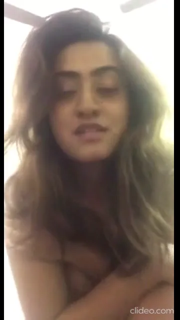 देसी लड़कियों के नंगे गर्म जिस्म की मस्त नुमाइंदगी हिंदी बीएफ ब्लू फिल्म — screenshot 7