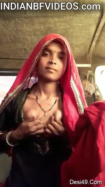 राजस्थानी देसी भाभी की प्यासी चूत में स्क्रू ड्राईवर डालकर चोदाई वाली गांव की क्लिप — screenshot 2