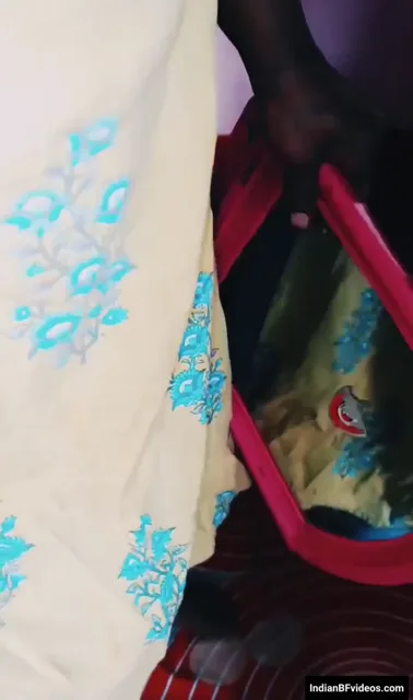 देसी देवर भाभी ने बिस्तर पर चुदाई का पूरा खेल खेला वीडियो — screenshot 1