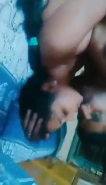 इंडियन हस्बैंड और वाइफ का हॉट रोमांटिक सेक्स वीडियो लीक हुआ देसी भाभी चुदाई MMS — screenshot 9