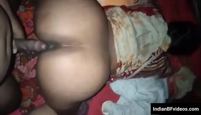 बड़े पिछवाड़े वाली बीवी की डॉगीस्टाइल चुदाई पति के साथ देसी सेक्स वीडियो