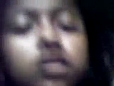 सलवार चड्डी खिसकाकर गर्लफ्रेंड चूत चुदाई के लिए तैयार देसी एमएमएस वीडियो — screenshot 10