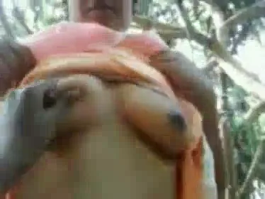 देसी कॉलेज लवर्स का आउटडोर हॉट सेक्सी रोमांस हिंदी बीएफ वीडियो — screenshot 8