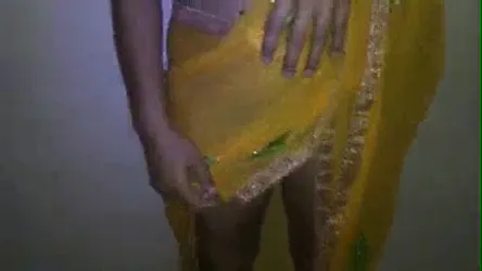 सिमरन भाभी की आम जैसी बड़ी चूंची का मस्त चूसने वाला वीडियो — screenshot 6