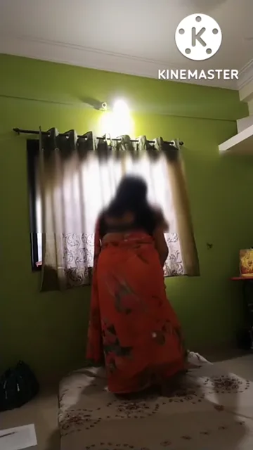 मेमसाब की चूत में नौकर ने लंड का फालूदा छोड़ा देसी सेक्स वीडियो — screenshot 4