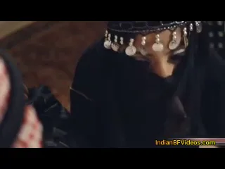 पाकिस्तानी माल अरब के मोटे लंड से चूत चुदाई करती वीडियो — screenshot 2
