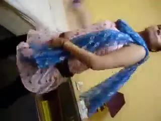 नशे में धुत हॉस्टल वाली देसी लड़की की नंगी चूत गांड हरकतें हिंदी बीएफ एमएमएस ब्लू फिल्म — screenshot 1