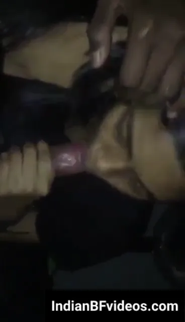 जीएफ के बाल संवारते हुए लिया उससे ब्लोजॉब देसी बीएफ इंडियन सेक्स वीडियो — screenshot 5