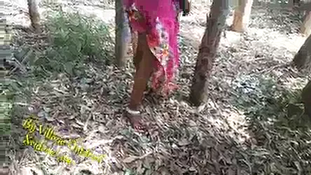 जंगल में देहाती भाभी की खुली चुदाई गांव की देसी सेक्स हिंदी बीएफ वीडियो — screenshot 2