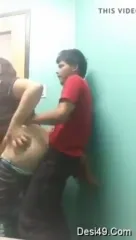 मोटी गांड वाली लड़की को नौकर ने जोर से चोदा हिंदी बीएफ सेक्स वीडियो — screenshot 1