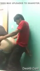 मोटी गांड वाली लड़की को नौकर ने जोर से चोदा हिंदी बीएफ सेक्स वीडियो — screenshot 2