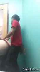 मोटी गांड वाली लड़की को नौकर ने जोर से चोदा हिंदी बीएफ सेक्स वीडियो — screenshot 4