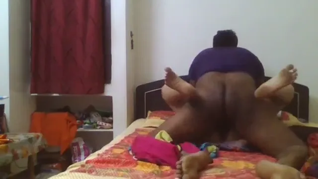 पति अपनी बीवी को रंडी बनाकर चुदवाता है देसी बीएफ वीडियो — screenshot 8