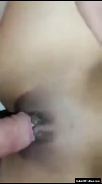 पाकिस्तानी मुस्लिम गोरी लड़की की गोरी चूत की जबरदस्त चुदाई वीडियो — screenshot 4
