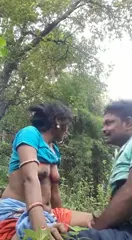 देहाती स्टाइल में ओड़िसा भाभी और सरपंच का जोरदार सेक्स चुदाई वीडियो — screenshot 1