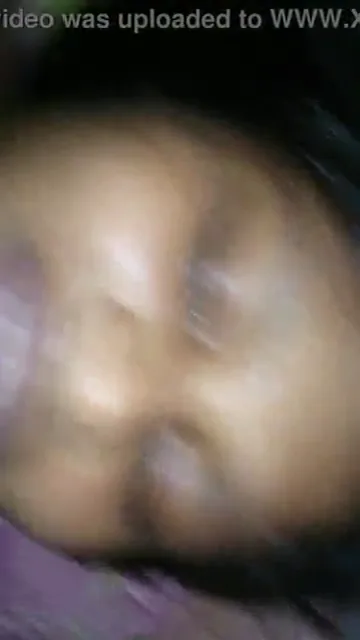 पहली बार चुदाई का दर्द सहती गर्लफ्रेंड की चूत फाड़ी देसी सेक्स क्लिप — screenshot 6