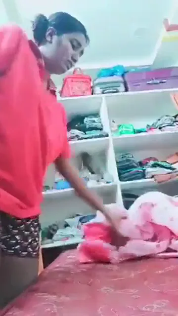 बड़ी गांड की महारानी स्वाति नायडू की देसी सेक्स चुदाई वाली हिंदी बीएफ वीडियो — screenshot 6