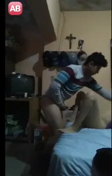 जेनिफर गांड खोलकर कुत्तिया बनकर गहरी चुदाई लेती हुई वीडियो — screenshot 5