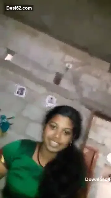 मल्लू गर्लफ्रेंड ने खुशी से बॉयफ्रेंड का मोटा लंड मुंह में लेकर चूसने वाली वीडियो — screenshot 1