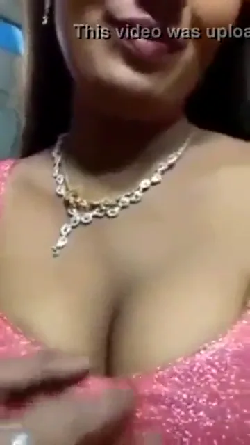 देसी रंडी स्वाति अपने बड़े कड़क बूब्स दिखाती हुई चुदाई वीडियो — screenshot 3