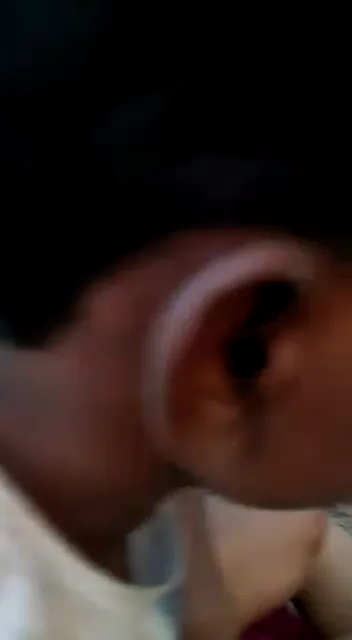देहाती कॉलेज स्टूडेंट्स की जोरदार चोदा चोदी वाली गांव की चुदाई वीडियो — screenshot 1
