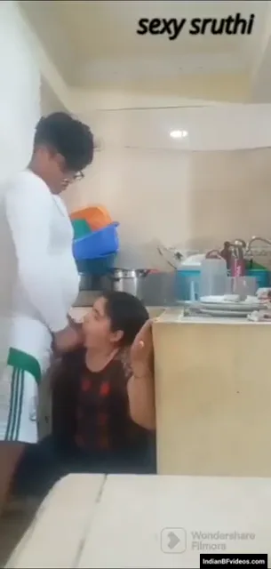 नौकरानी को किचन में लंड चूसाकर वीर्य पिलाने वाली देसी बीएफ वीडियो — screenshot 5