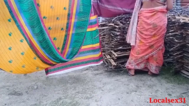 गाँव की भाभी कपड़े सूखाने आई तब देवर ने चूत चोदी देसी बीएफ वीडियो — screenshot 1