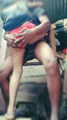 इंग्लिश शॉट पीकर देसी भाभी की गीली चूत चोदने का जोश भरा हिंदी बीएफ वीडियो — screenshot 5