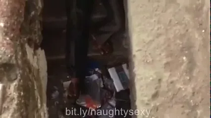 बिहारी भाभी की अंडरब्रिज में चुदाई वीडियो — screenshot 4